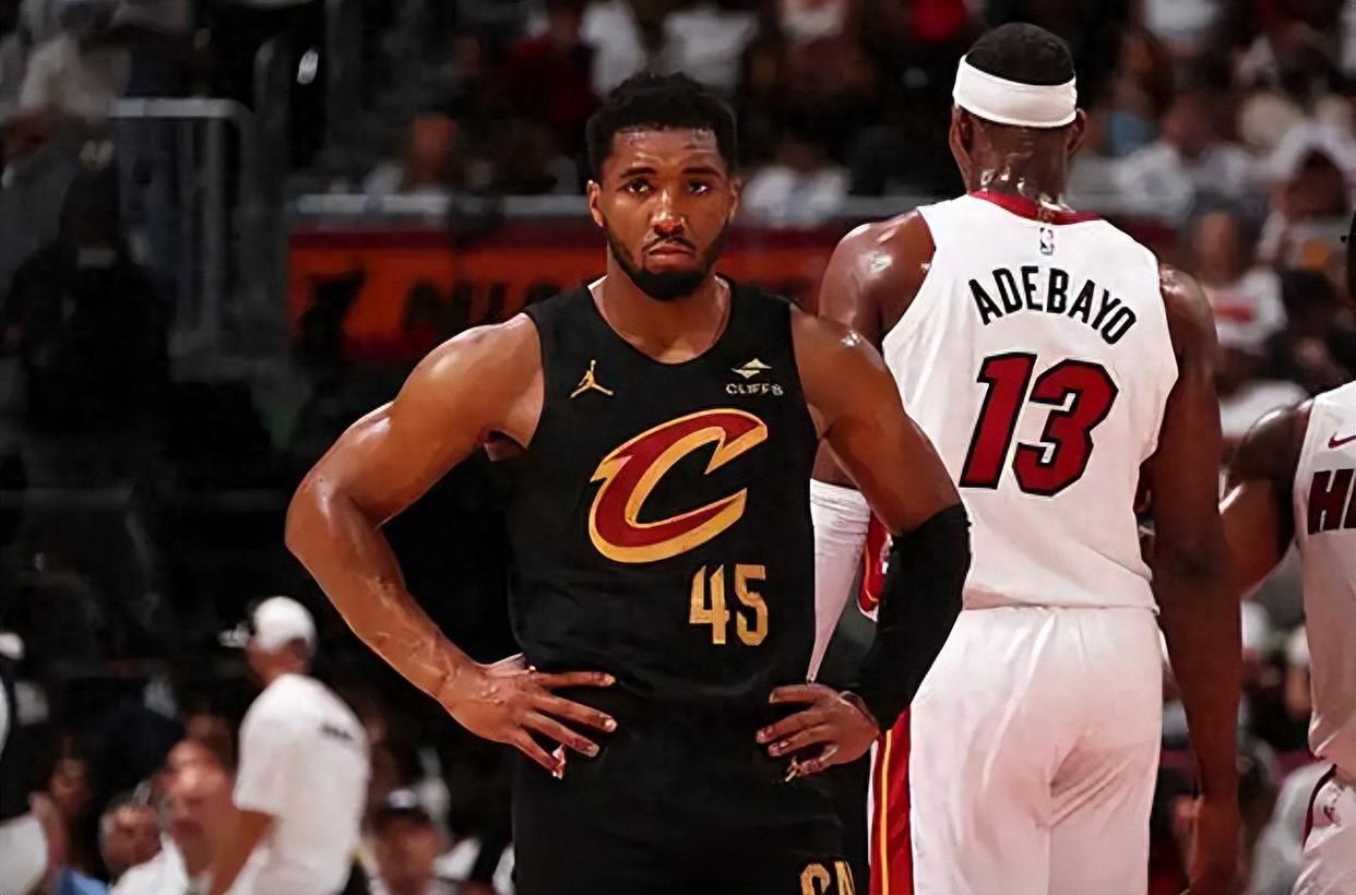 NBA季后赛冲刺阶段再迎强敌;迈阿密热火手感冰凉;主帅态度:悬念犹存;训练强度明显提升的简单介绍 NBA季后赛冲刺阶段再迎强敌;迈阿密热火手感冰凉;主帅态度:悬念犹存;训练强度明显提升的简单介绍